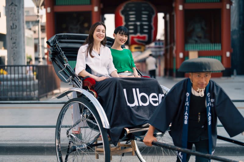 ▲Uber人力車為期間限定，首波開放日期為5/29~6/2，民眾有去日本雷門可以試著預約看看，享受免費的人力車旅遊服務。(圖／官方提供)