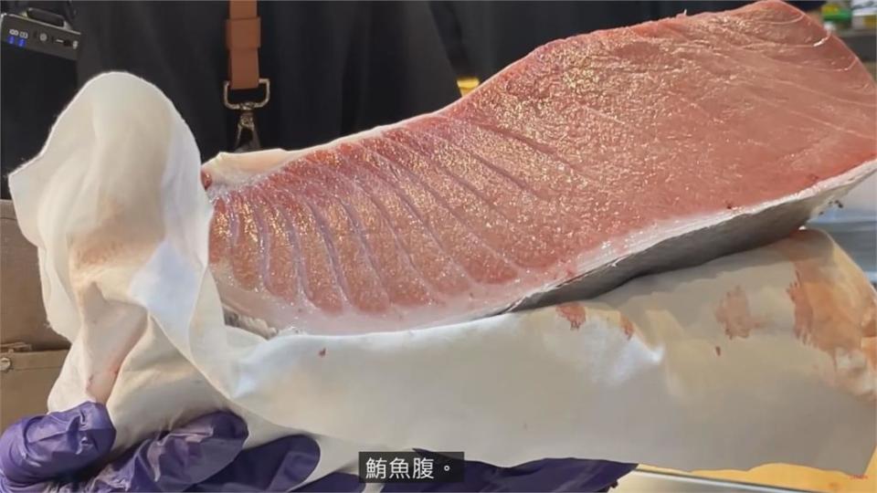 台灣黑鮪魚分解秀！「10分鐘拆解完」切割料理師藝術刀工1500萬人搶看