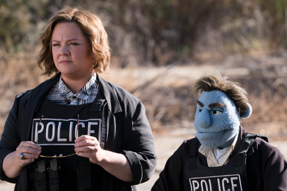 Melissa McCarthy with puppet co-star Phil Phillips (performed by Bill Barretta) in ‘The Happytime Murders’ (Photo: Hopper Stone / STX Entertainment /Everett Collection)