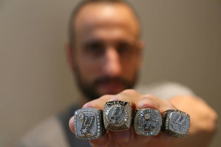 Cuatro anillos de la NBA: desde un camino diferente, Manu Ginóbili completó todos los requisitos para entrar en el Salón de la Fama