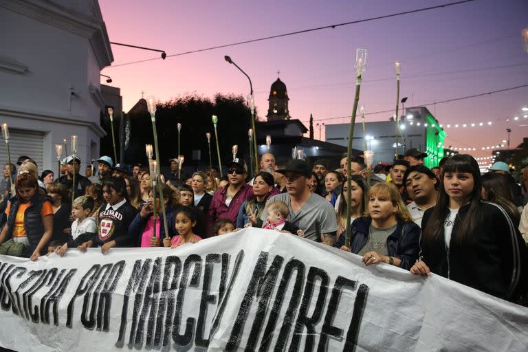 Familiares del sindicalista Pata Medina durante un acto en Ensenada