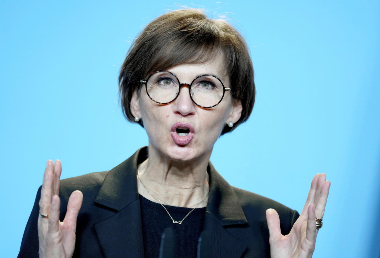 Bildungsministerin Bettina Stark-Watzinger (FDP) bei einer Pressekonferenz in Berlin (Bild: Michael Sohn/Pool via REUTERS)