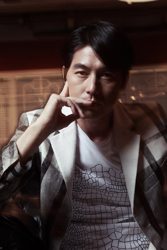 Jung Woo Sung talks about 'The Divine Move' & his 20th debut anniversary [Interview]