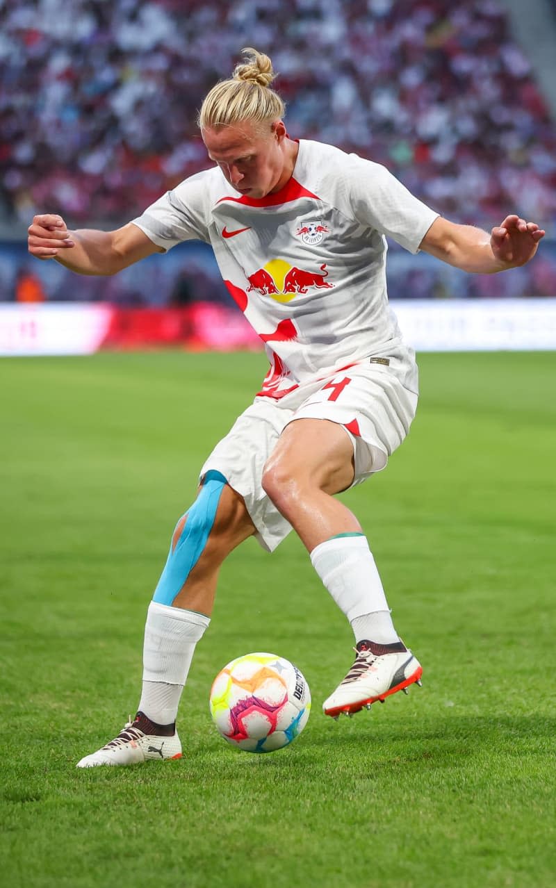 Leipzig's Xaver Schlager in action during the test soccer match between RB Leipzig and Liverpool FC at the Red Bull Arena. Jan Woitas/dpa