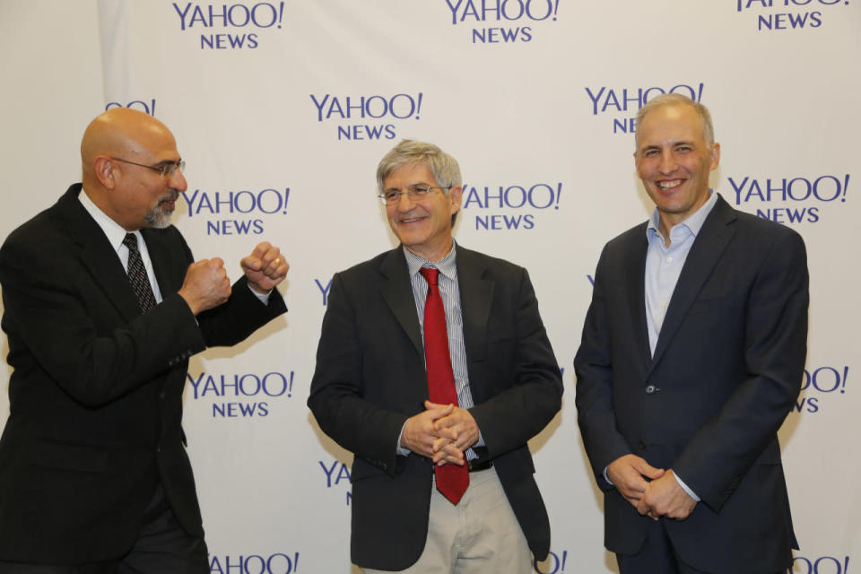 Nojeim, Isikoff and Olsen photo op.