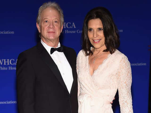 <p>Larry Busacca/Getty</p> Jeff Perry and Laurie Metcalf attend the 102nd White House Correspondents' Association Dinner on April 30, 2016 in Washington, DC.