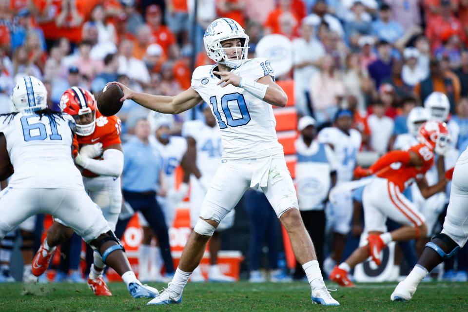 CLEMSON, SOUTH CAROLINA - NOVEMBER 18: Drake Maye #10 of the North Carolina Tar Heels passes the ball during the second quarter against the Clemson Tigers at Memorial Stadium on November 18, 2023 in Clemson, South Carolina. (Photo by Isaiah Vazquez/Getty Images)