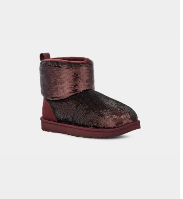 <p><a href="https://go.redirectingat.com?id=74968X1596630&url=https%3A%2F%2Fwww.ugg.com%2Fca%2Fwomen-sale-boots%2Fclassic-mini-mirror-ball%2F1151291.html&sref=https%3A%2F%2F" rel="nofollow noopener" target="_blank" data-ylk="slk:Shop Now;elm:context_link;itc:0;sec:content-canvas" class="link ">Shop Now</a></p><p>Classic Mini Mirror Ball</p><p>ugg.com</p><p>$139.99</p>