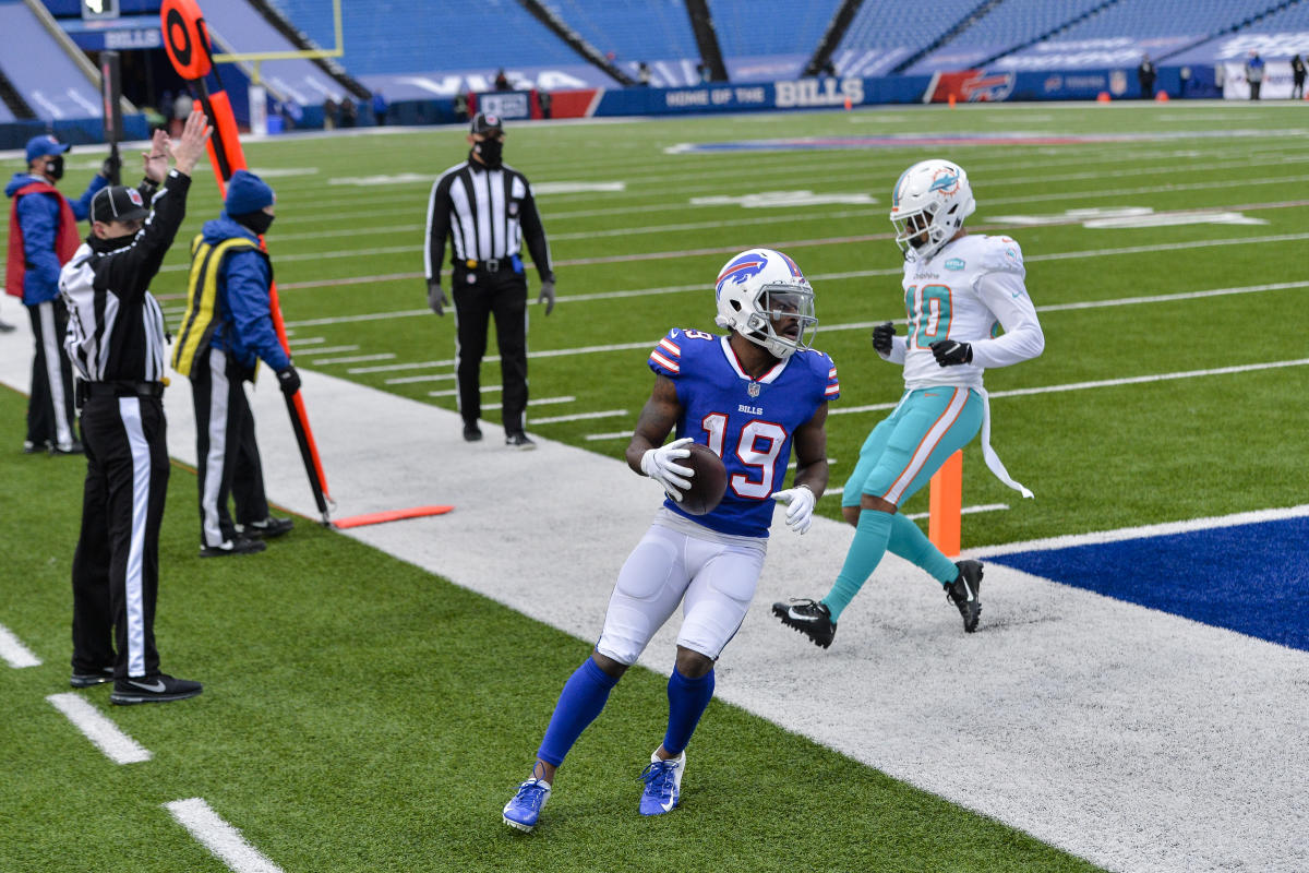 Miami Dolphins take on Buffalo Bills for AFC East supremacy