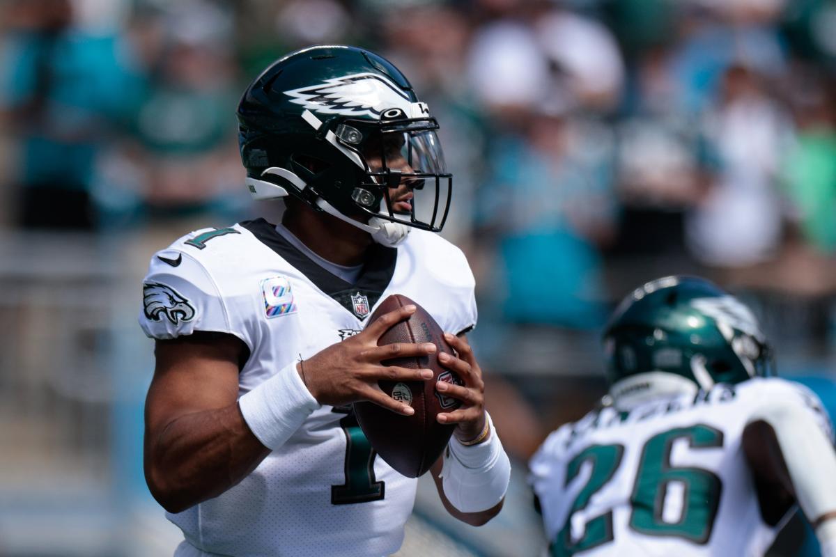 Eagles vs. Cardinals: Philadelphia to wear black pants, white jerseys