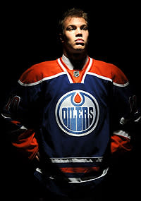 The Oilers hope Taylor Hall can lead the franchise out of the darkness. (Photo by Harry How/Getty Images)