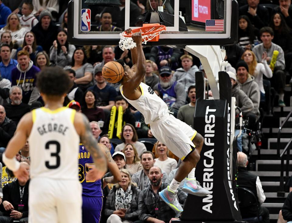 Utah Jazz guard Collin Sexton (2) dunks as the Utah and Los Angeles Lakers play at the Delta Center in Salt Lake City on Saturday, Jan. 13, 2024. Utah won 132-125. | Scott G Winterton, Deseret News