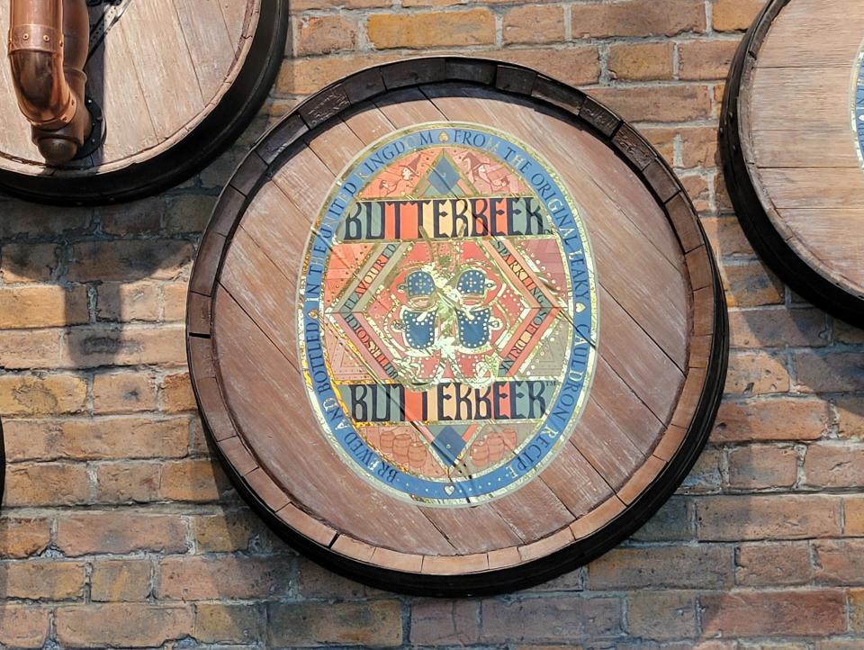 butterbeer bar decor barrels