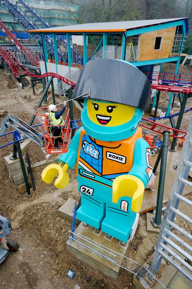 World’s tallest minifigure – Legoland Windsor