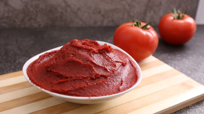 Bowl of canned tomato paste