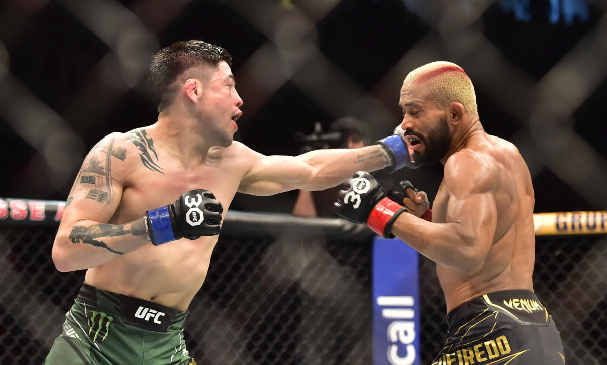 UFC free fight Brandon Moreno defeats Deiveson Figueiredo to close out championship tetralogy