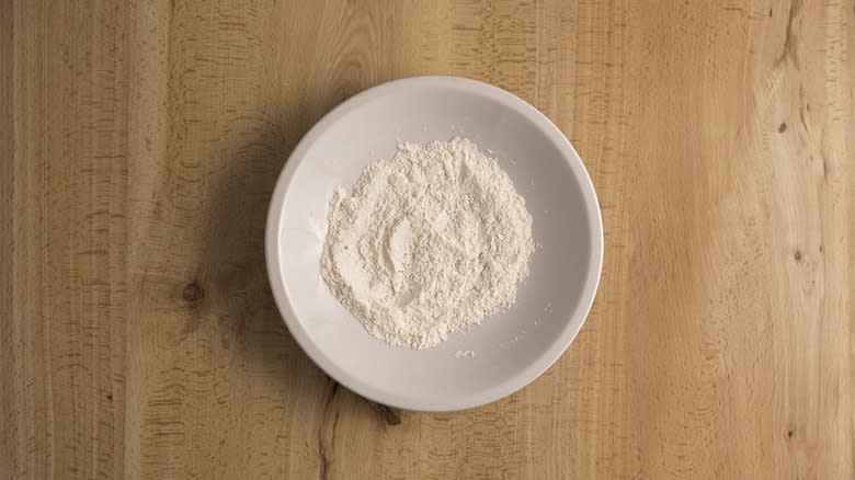 flour in shallow white bowl