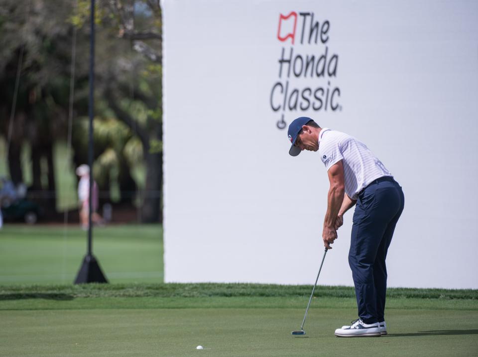 Billy Horschel putts on the ninth green during the first round of the Honda Classic at PGA National Resort & Spa on Thursday, February 23, 2023, in Palm Beach Gardens, FL.