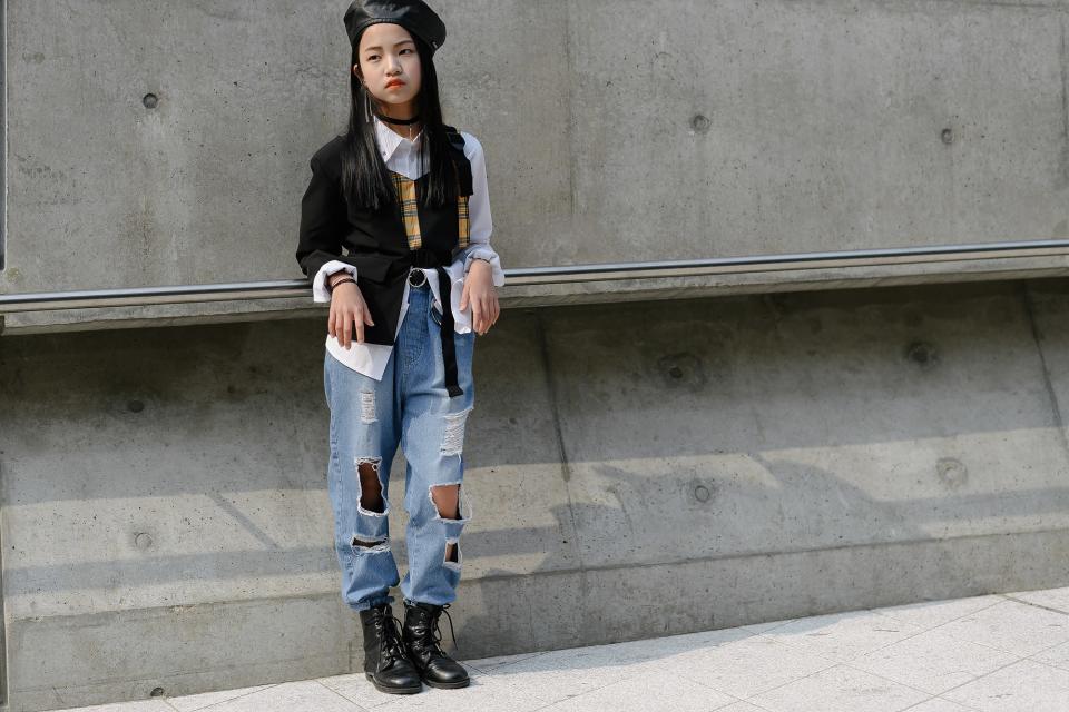 The Best Street Style From Seoul Fashion Week Fall 2019