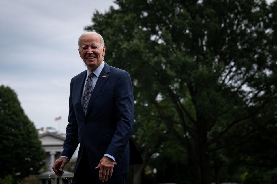 US President Joe Biden returns to the White House after disembarking from Marine One at the South Lawn of the White House on September, 17, 2023 in Washington, DC.