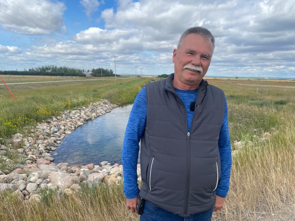 Steve Primrose is a dryland and irrigated cattle farmer and is also the chairman of the local irrigation district. 