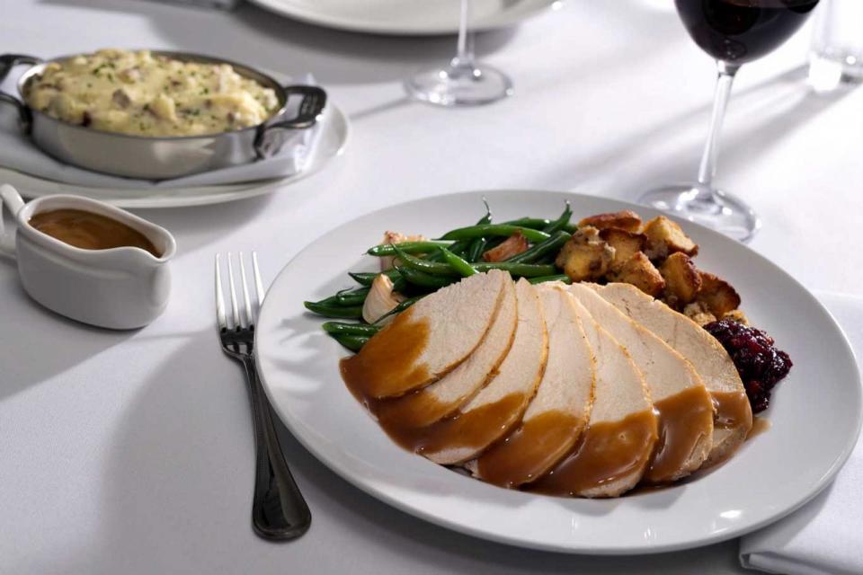 PHOTO: A plate of Thanksgiving dinner at the Capital Grille. (The Capital Grille)
