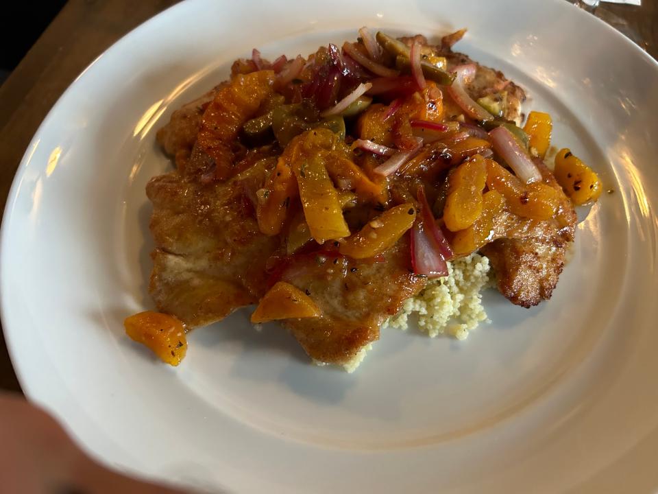 At 48 Royal Palm Pointe in Vero Beach, the sweet, sour and salty flavors of sauteed chicken breast with apricots, shallots and olives come together to satisfy brilliantly.