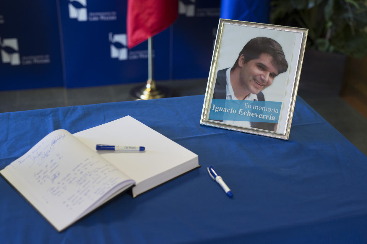 LAS ROZAS, SPAIN - JUNE 08:  A condolence book is seen next to a picture of Ignacio Echevarria ahead of a vigil to honour the London Bridge terror attack hero Ignacio Echevarria on June 8, 2017 in Las Rozas, Madrid province, Spain. Spanish Ignacio Echevarria 39, was confirmed yesterday as one of the 8 victims of London Bridge terror attack. Echevarria was hailed as the 'skateboard hero' after he confronted the three terrorists using his skateboard when they were attacking other members of the public with knives near Borough Market in London on June 3. All three terrorists were gunned down by police moments later.  (Photo by Pablo Blazquez Dominguez/Getty Images)