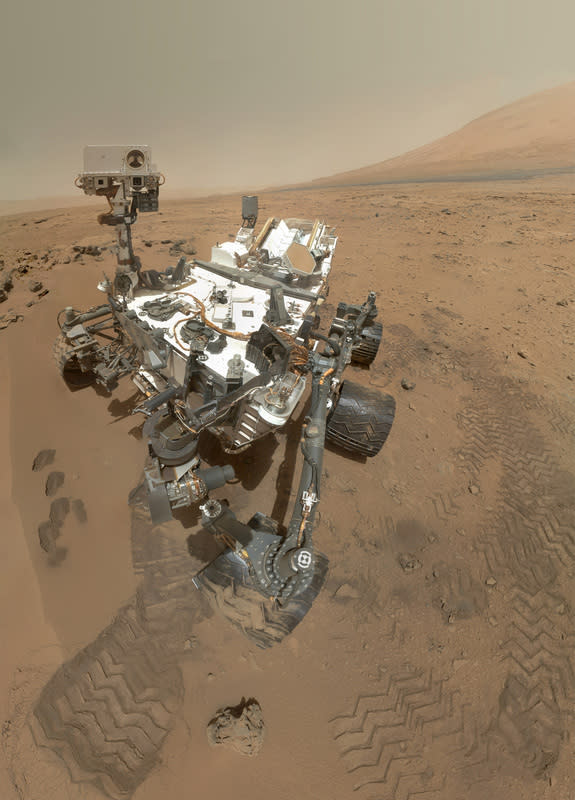 NASA's Mars rover Curiosity used its Mars Hand Lens Imager (MAHLI) to snap a set of 55 high-resolution images on Oct. 31, 2012. Researchers stitched the pictures together to create this full-color self-portrait.