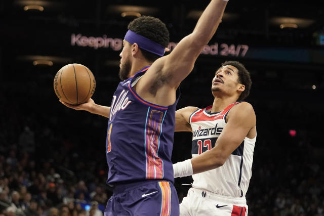 Devin Booker sparks big 4th quarter, Suns rally to beat Wizards