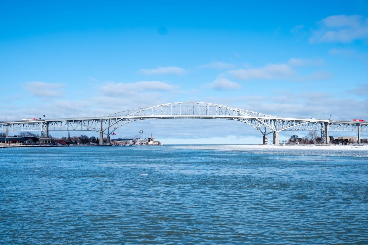 Blue Water Bridge file, February 2021