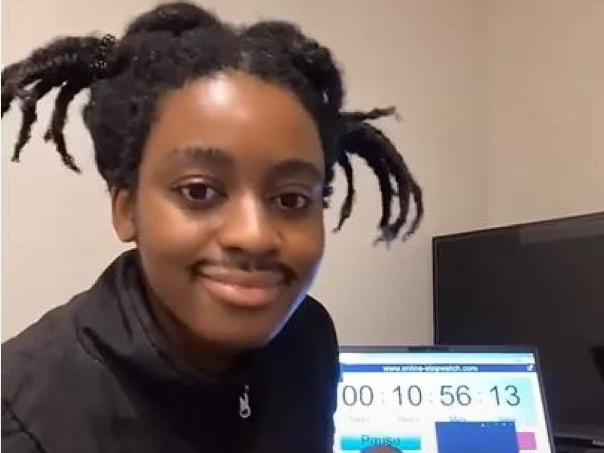 Toronto woman Tiana, or UntaintedAfro, as she's known on TikTok and Youtube, decided to honour Coolio, who died suddenly at age 59 last month, by rapping along to his 1995 hit Gangsta's Paradise for 12 hours straight.   ( Untainted Afro/YouTube - image credit)