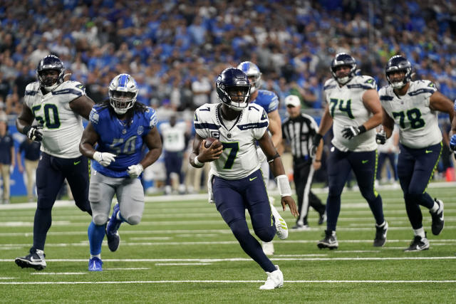 Geno Smith's 2nd TD pass to Tyler Lockett lifts the Seahawks to a 37-31 OT  win over the Lions, Associated Press