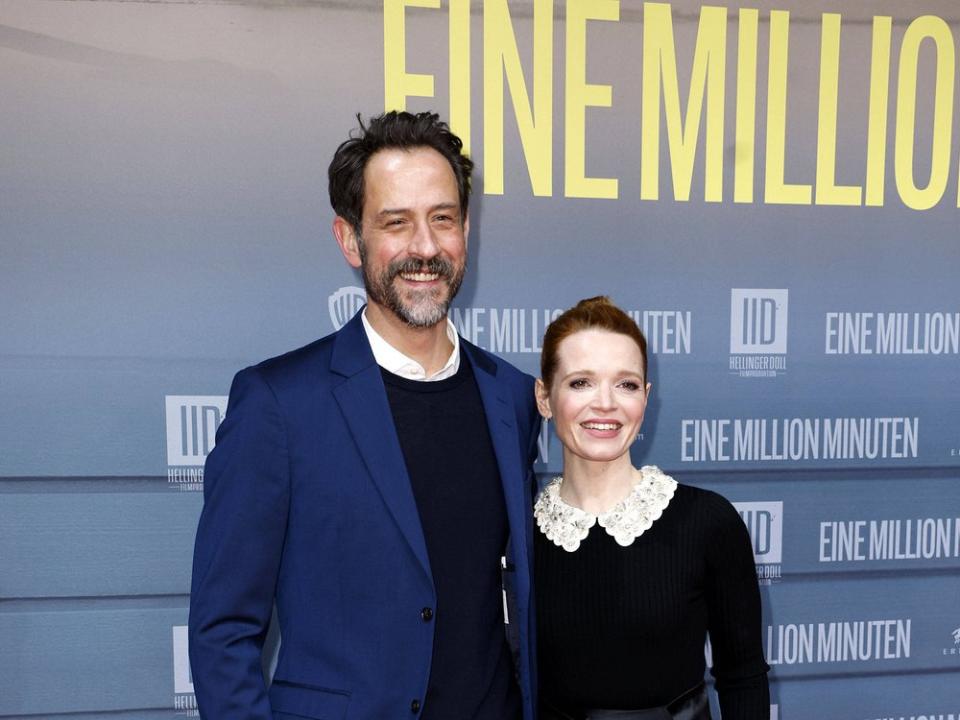 Karoline Herfurth und Christopher Doll bei der Premiere des gemeinsamen Films "Eine Million Minuten". (Bild: imago/APress)