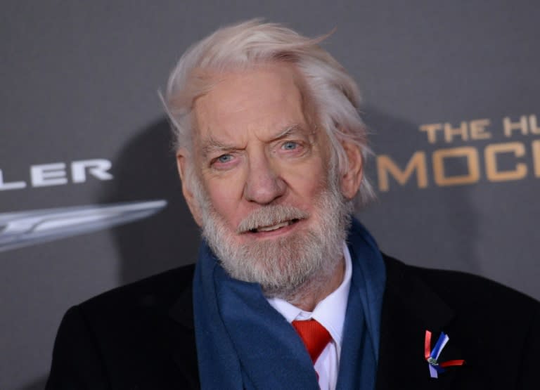 Canadian actor Donald Sutherland attends the premiere of 'The Hunger Games: Mockingjay - Part 2' at the Microsoft theatre in Los Angeles on November 16, 2015 (Chris DELMAS)