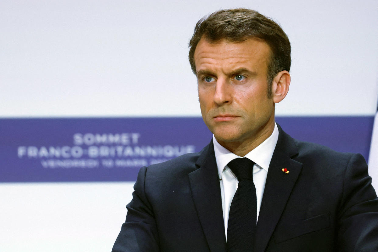 Emmanuel Macron, ici le 10 mars, va s’exprimer sur TF1 et France 2 le 22 mars 2023.