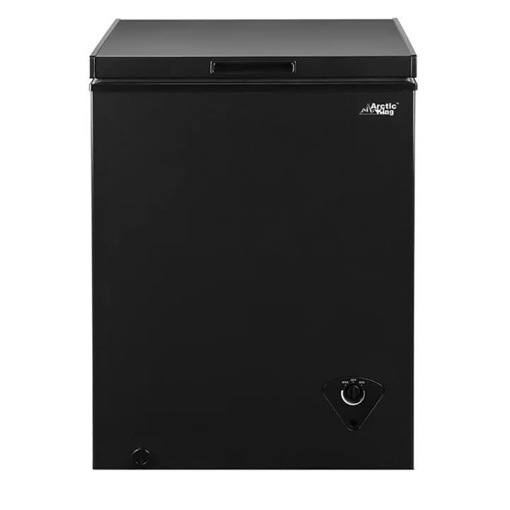 Arctic King 5 Cu ft Chest Freezer in Black