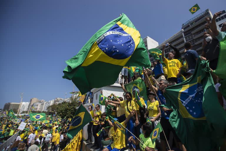 El fortalecimiento de la izquierda y la necesidad de destruirla; la implementación de los llamados cupos raciales en pos de la integración, y el deseo de reescribir el pasado de Brasil son algunos de los motivos que impulsan la consolidación de la derecha brasileña