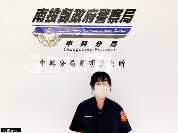 受理民眾報案服務態度績優人員遴選，獲評選績優的中興分局警員何如琦。（圖：南投縣警局提供）