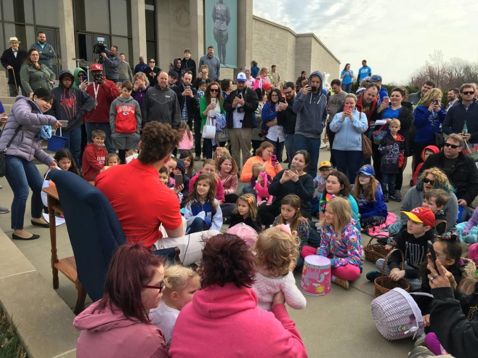 Kansas City Chiefs quarterback Patrick Mahomes reading to children participating in the Easter fun at the 2018 Harry’s Hop ’n Hunt Kathy Cornelius