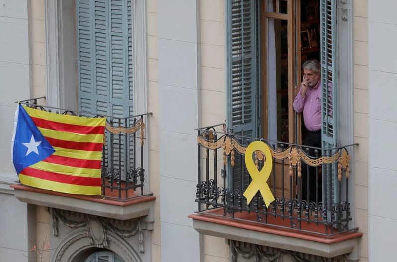 Catalan pro-independence groups protest in Barcelona