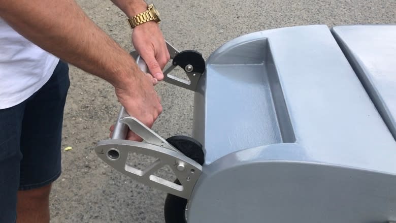 Shopping cart replacement developed for homeless people