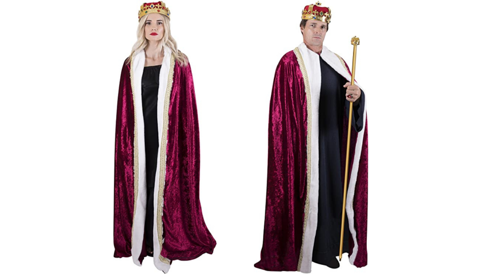 Last-minute Halloween costumes: King or queen.