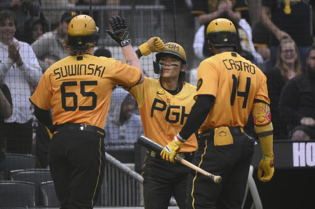 Padres start road trip with 9-4 loss to Pirates