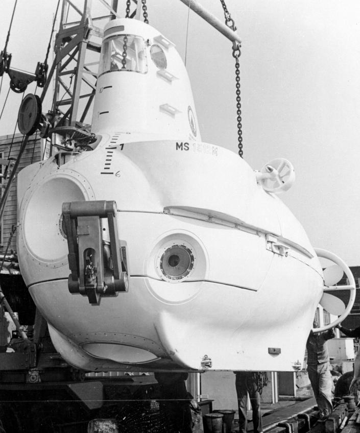 A black and white photo of the Alvin submersible.