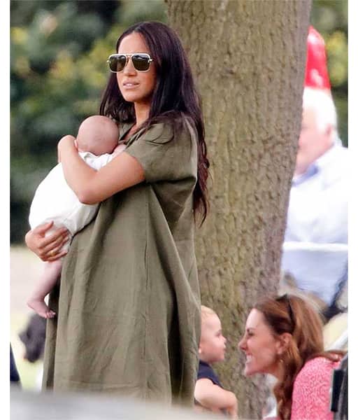 meghan-markle-holding-archie-polo