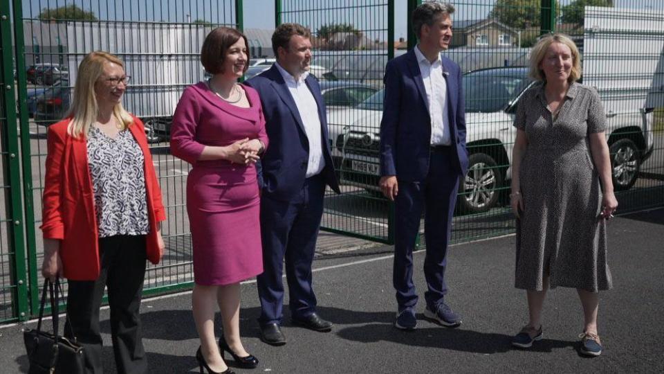 Left to right: Jess Asato, Bridget Phillipson, Keir Cozens, Ed Miliband and Dr Catherine Richards 