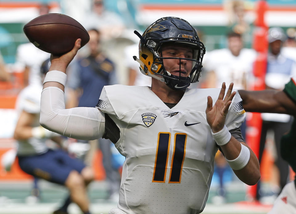 Toledo quarterback Logan Woodside is fifth in the country in passer rating. (AP Photo/Wilfredo Lee)