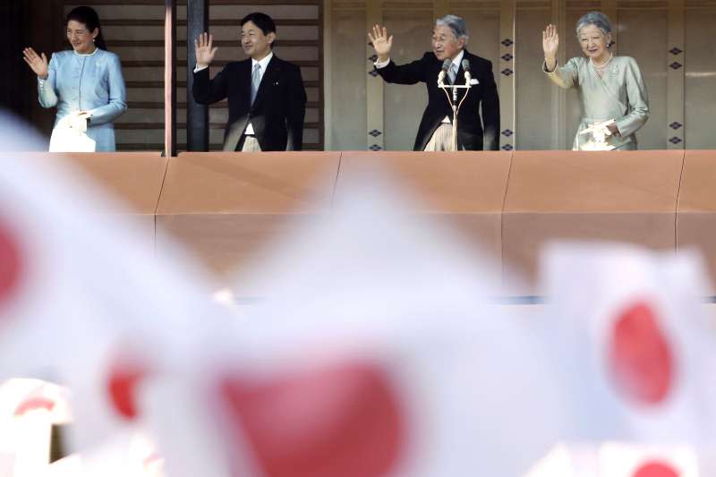 日本皇太子德仁、皇太子妃雅子即將於5月1日成為新天皇與皇后，明仁天皇與美智子皇后則將退位成上皇與上皇后。（AP）