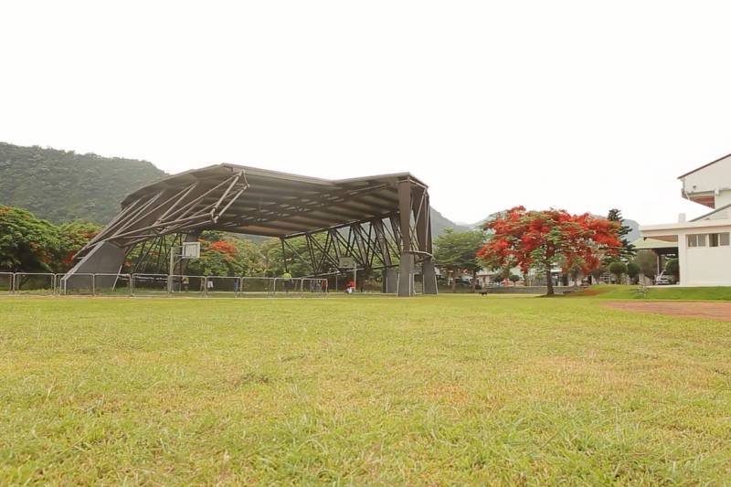 「台達永續之環」主體鋼架成為台東大溪國小的風雨操場。（圖／台達提供）